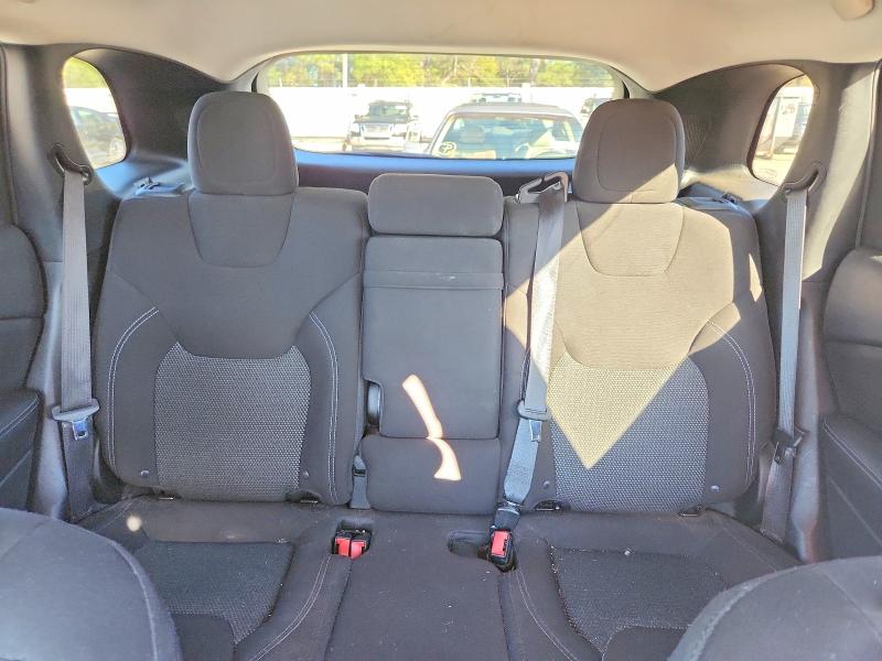Photo 10 from auction – 2019 JEEP CHEROKEE with VIN 1C4PJLCB0KD205579