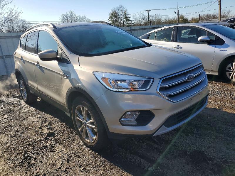Photo 4 from auction – 2018 FORD ESCAPE SE with VIN 1FMCU0GD4JUC61731