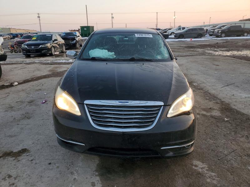 Photo 5 from auction – 2014 CHRYSLER 200 LIMITE with VIN 1C3CCBCG5EN172919