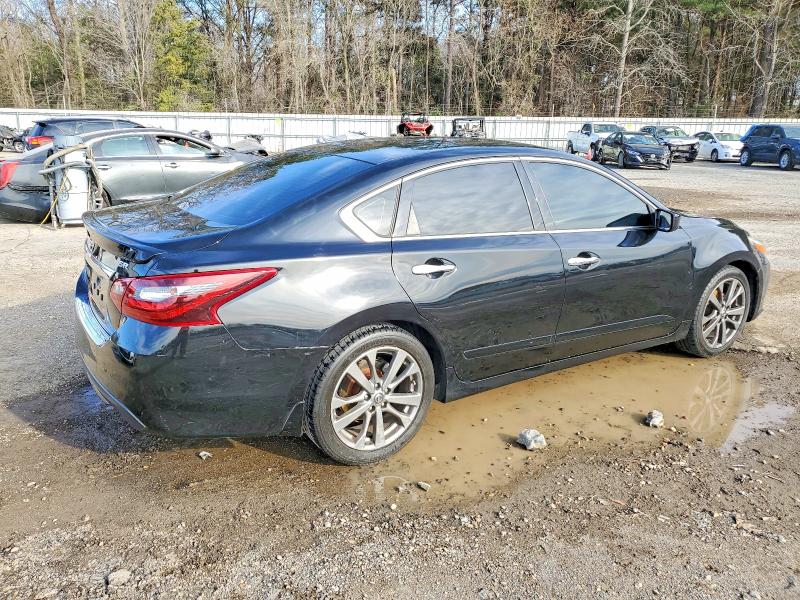 Photo 3 from auction – 2017 NISSAN ALTIMA with VIN 1N4AL3AP9HC145756