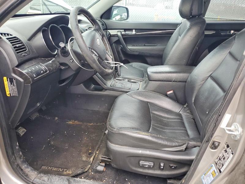 Photo 7 from auction – 2013 KIA SORENTO EX with VIN 5XYKUDA2XDG328983