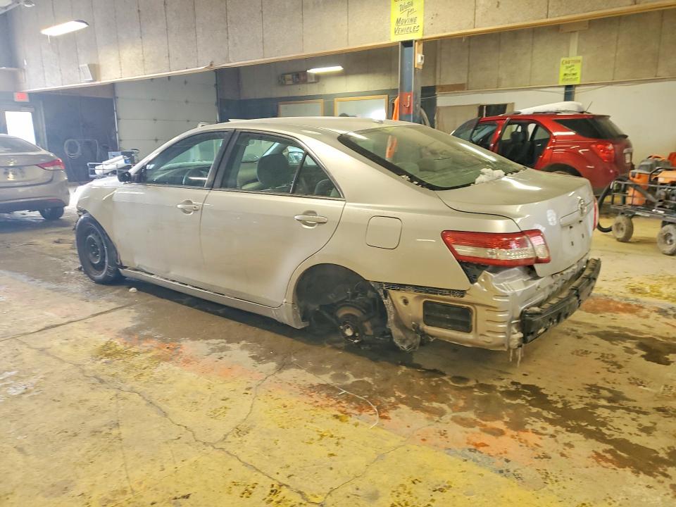 Photo 2 from auction – 2010 TOYOTA CAMRY BASE with VIN 4T1BF3EK3AU072707