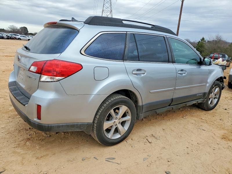 Photo 3 from auction – 2013 SUBARU OUTBACK 2. with VIN 4S4BRCJC1D3267592