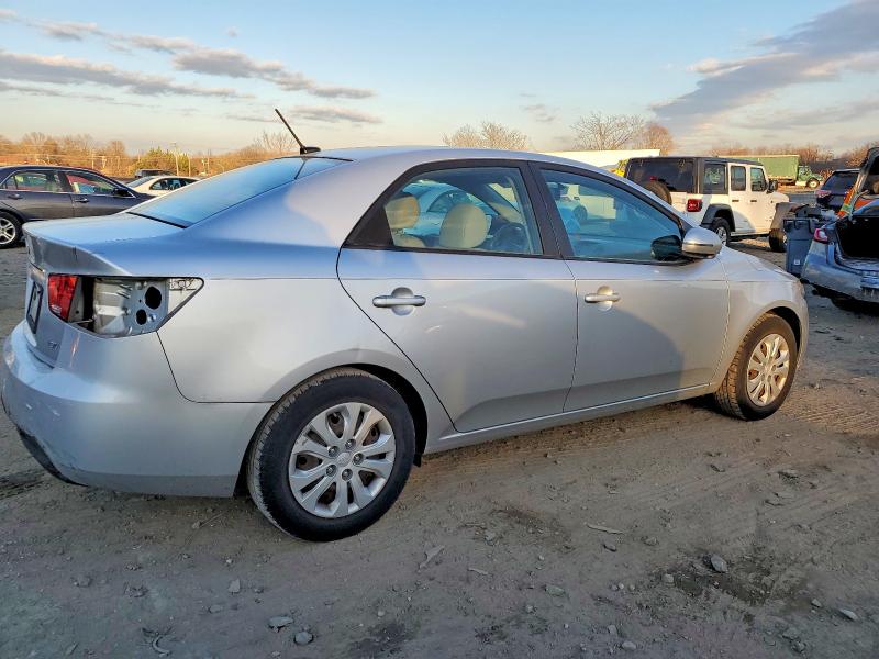 Photo 3 from auction – 2012 KIA FORTE EX with VIN KNAFU4A21C5498607