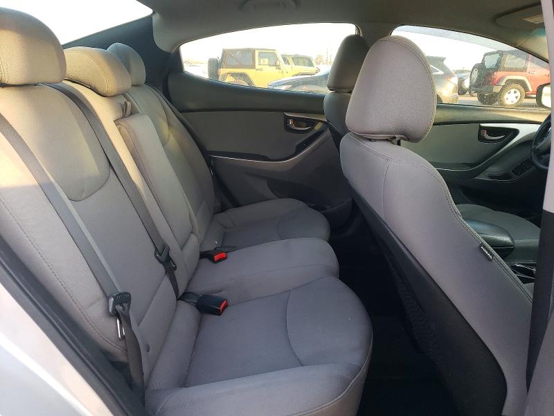Photo 10 from auction – 2013 HYUNDAI ELANTRA GL with VIN 5NPDH4AE9DH358329