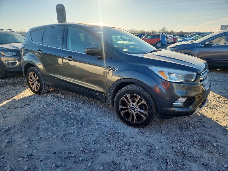 Photo 4 from auction – 2017 FORD ESCAPE with VIN 1FMCU0GD9HUE12279