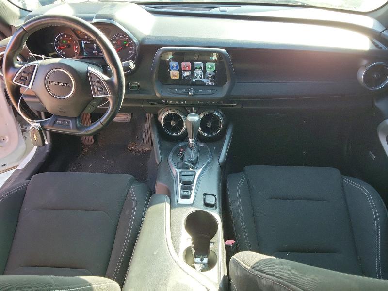 Photo 8 from auction – 2017 CHEVROLET CAMARO LT with VIN 1G1FB1RS3H0179637