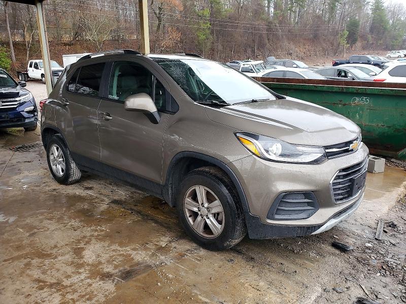 Photo 4 from auction – 2021 CHEVROLET TRAX 1LT with VIN KL7CJPSB3MB327212