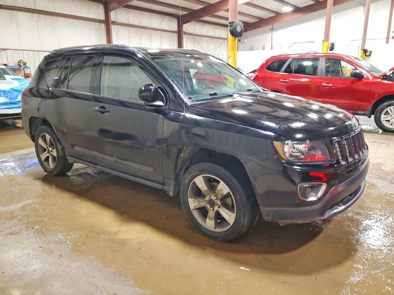 Photo 4 from auction – 2017 JEEP COMPASS LA with VIN 1C4NJDEBXHD127198