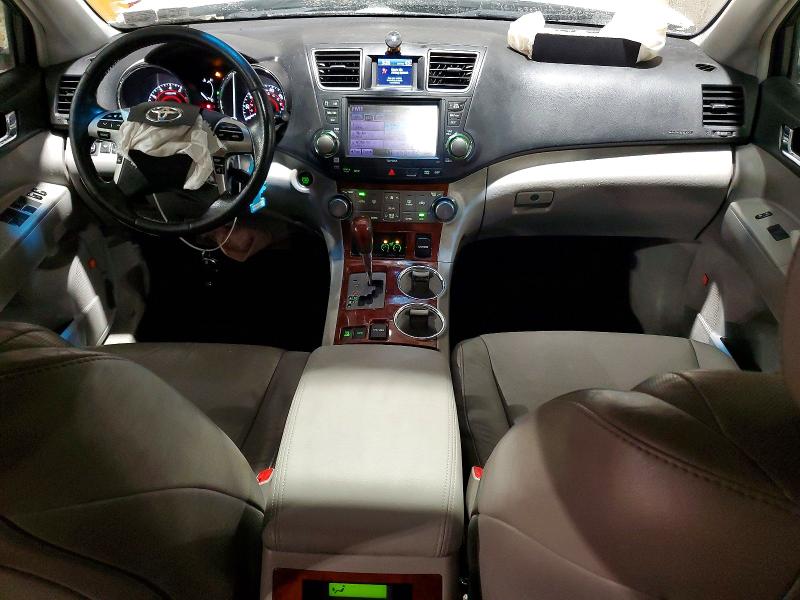 Photo 8 from auction – 2012 TOYOTA HIGHLANDER with VIN 5TDDK3EH9CS174629