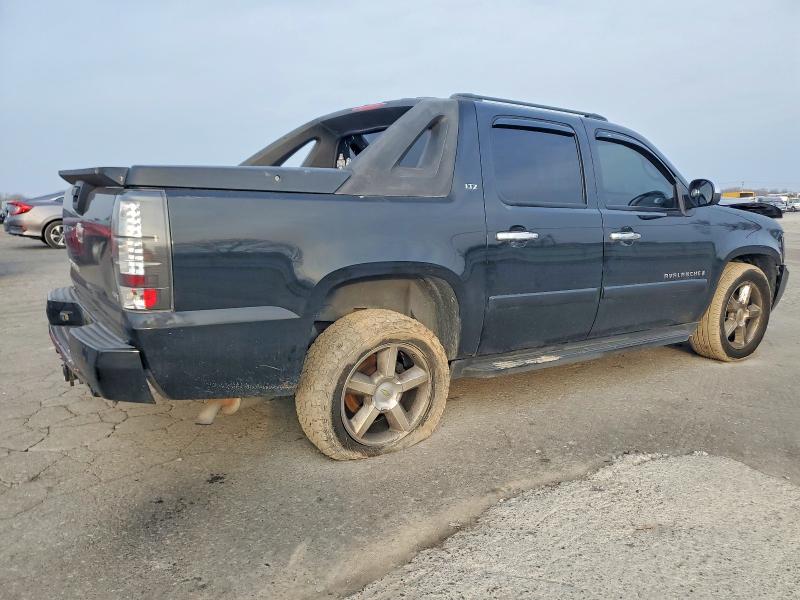 Photo 3 from auction – 2008 CHEVROLET AVALANCHE with VIN 3GNFK12308G228953
