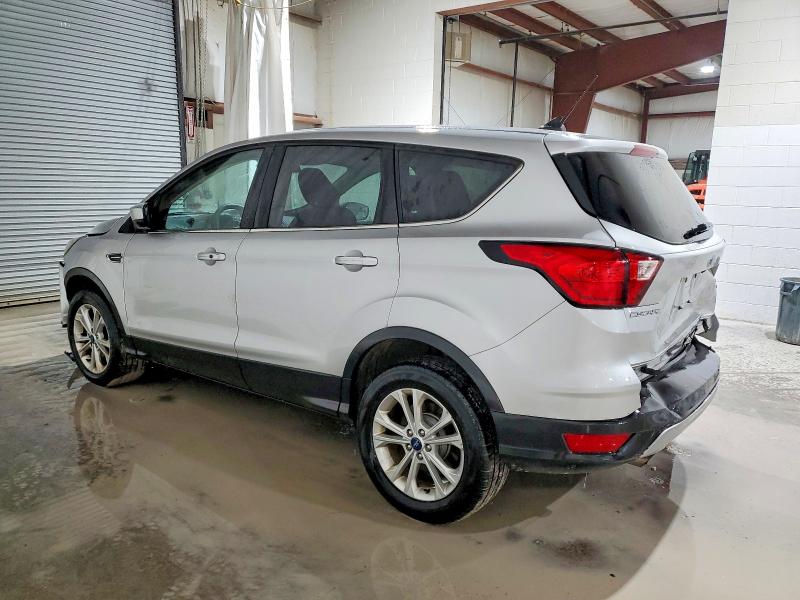 Photo 2 from auction – 2019 FORD ESCAPE with VIN 1FMCU9GD7KUA93668