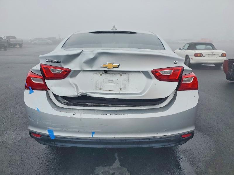 Photo 6 from auction – 2018 CHEVROLET MALIBU LT with VIN 1G1ZD5ST5JF139760