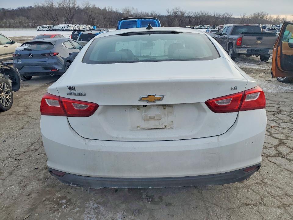 Photo 6 from auction – 2016 CHEVROLET MALIBU LS with VIN 1G1ZB5ST1GF219412