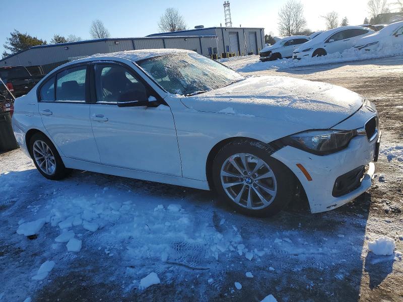 Photo 4 from auction – 2016 BMW 320 XI with VIN WBA8E5G55GNT40404