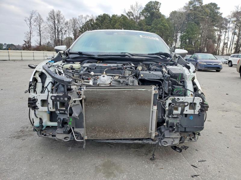 Photo 5 from auction – 2019 HONDA CIVIC SPOR with VIN 2HGFC2F86KH576248