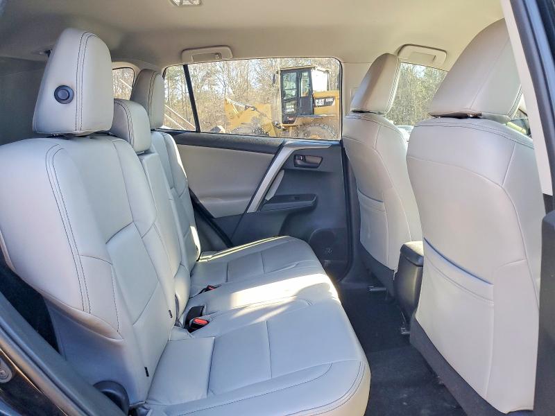 Photo 10 from auction – 2016 TOYOTA RAV4 LE with VIN 2T3ZFREV1GW307410