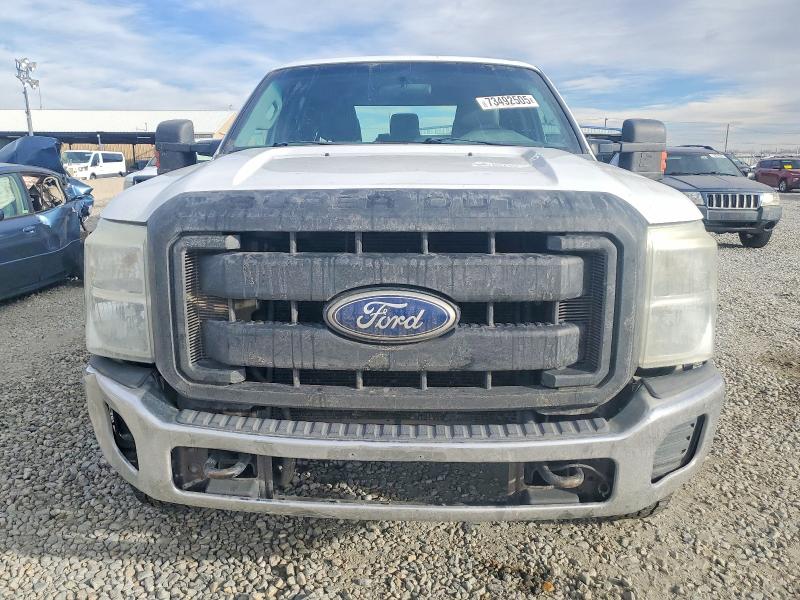 Photo 5 from auction – 2011 FORD F250 SUPER with VIN 1FD7W2B65BEA57533