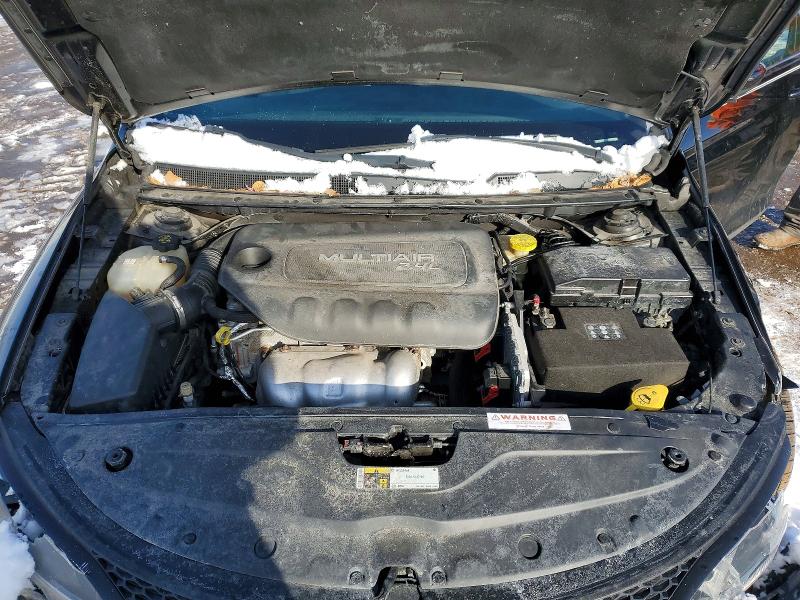 Photo 11 from auction – 2015 CHRYSLER 200 with VIN 1C3CCCAB3FN555000