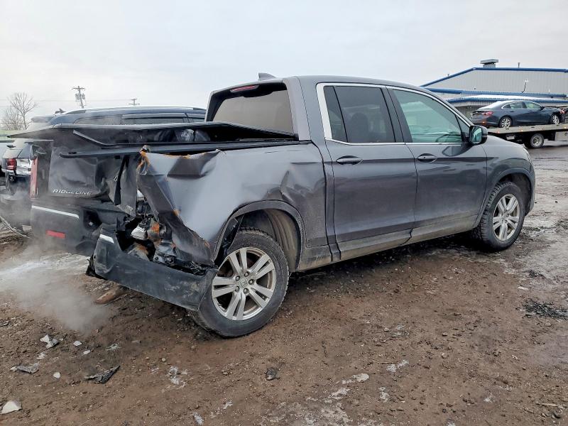 Photo 3 from auction – 2017 HONDA RIDGELINE with VIN 5FPYK3F45HB036702