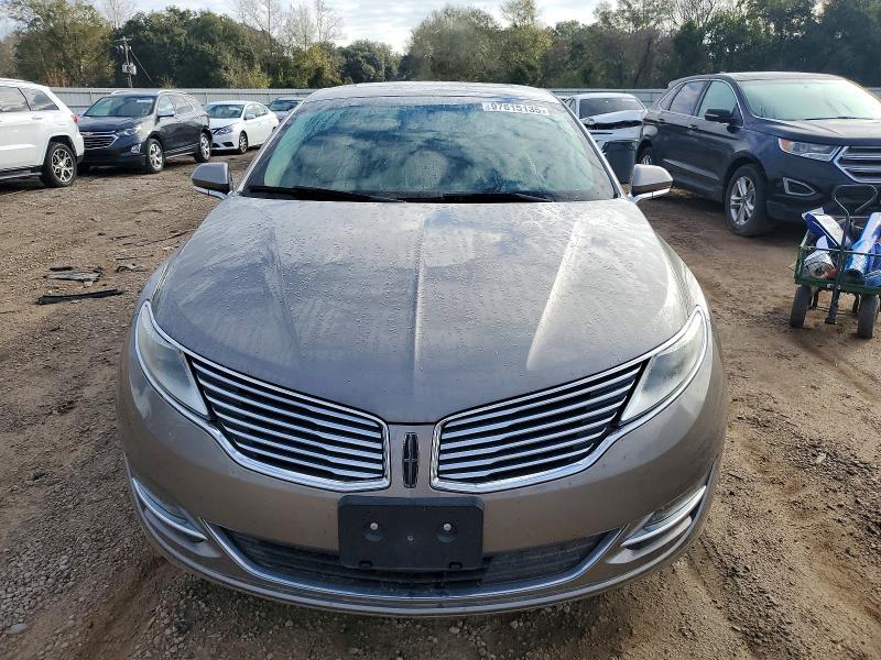 Photo 5 from auction – 2016 LINCOLN MKZ with VIN 3LN6L2J91GR626656