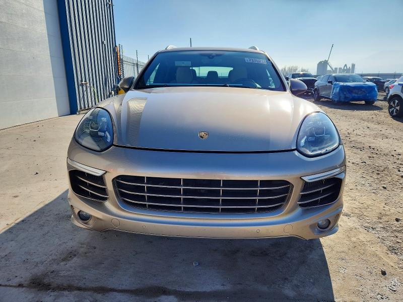 صورة رقم 5 من المزاد - 2017 PORSCHE CAYENNE S مع VIN WP1AB2A26HLA50470