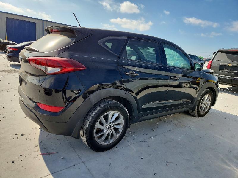 Photo 3 from auction – 2016 HYUNDAI TUCSON SE with VIN KM8J23A48GU165326