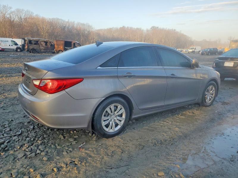 Photo 3 from auction – 2012 HYUNDAI SONATA GLS with VIN 5NPEB4AC9CH321879