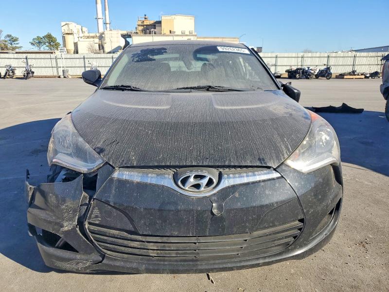 صورة رقم 5 من المزاد - 2016 HYUNDAI VELOSTER مع VIN KMHTC6AD4GU296700