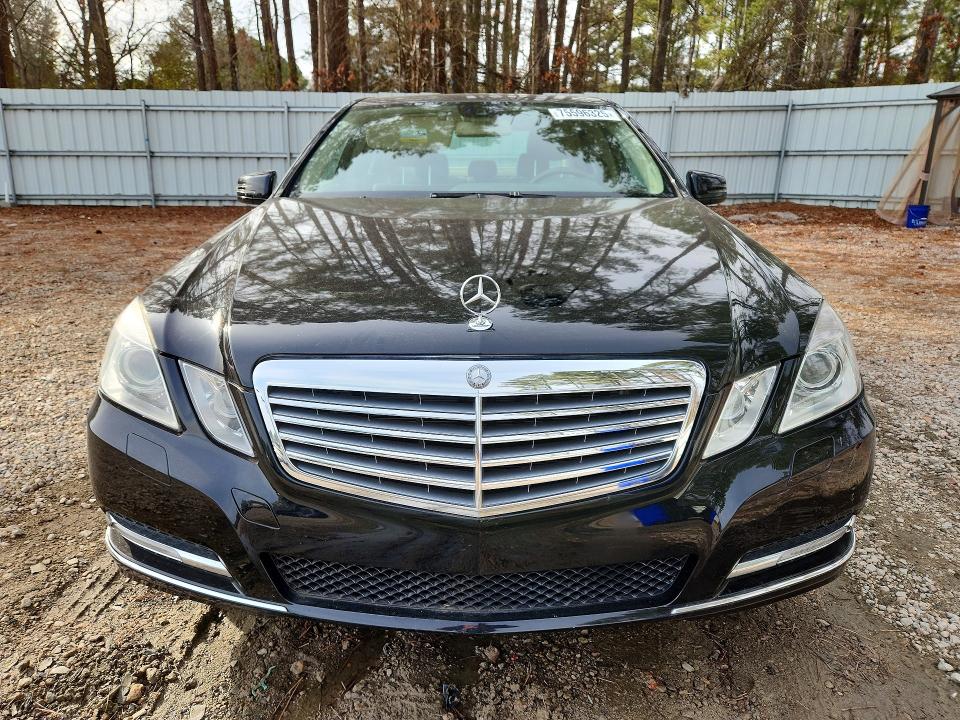 Photo 5 from auction – 2011 MERCEDES-BENZ E 350 with VIN WDDHF5GB6BA329942