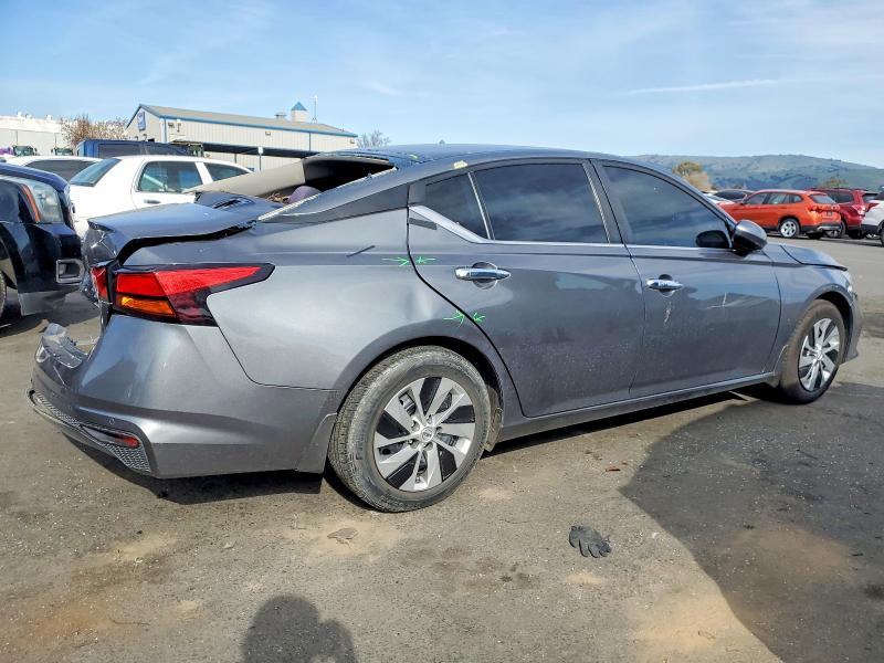 Photo 3 from auction – 2021 NISSAN ALTIMA with VIN 1N4BL4BV5MN300888
