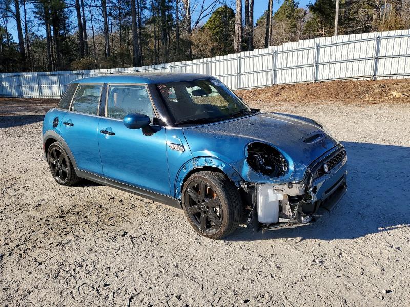 Photo 4 from auction – 2024 MINI COOPER S with VIN WMW53DK07R2V59027