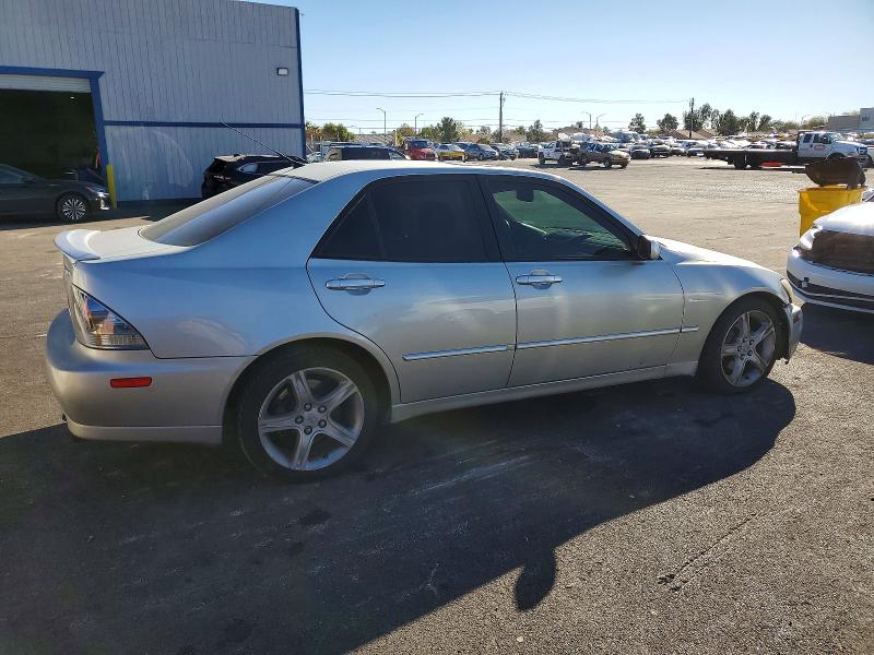 Photo 3 from auction – 2005 LEXUS IS 300 with VIN JTHBD192250098753