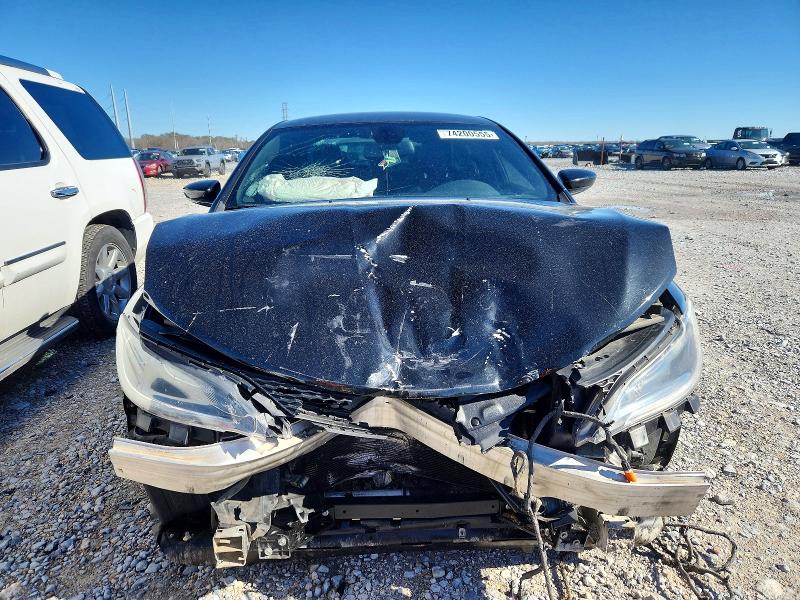 Photo 5 from auction – 2015 CHRYSLER 200 with VIN 1C3CCCBB5FN584884