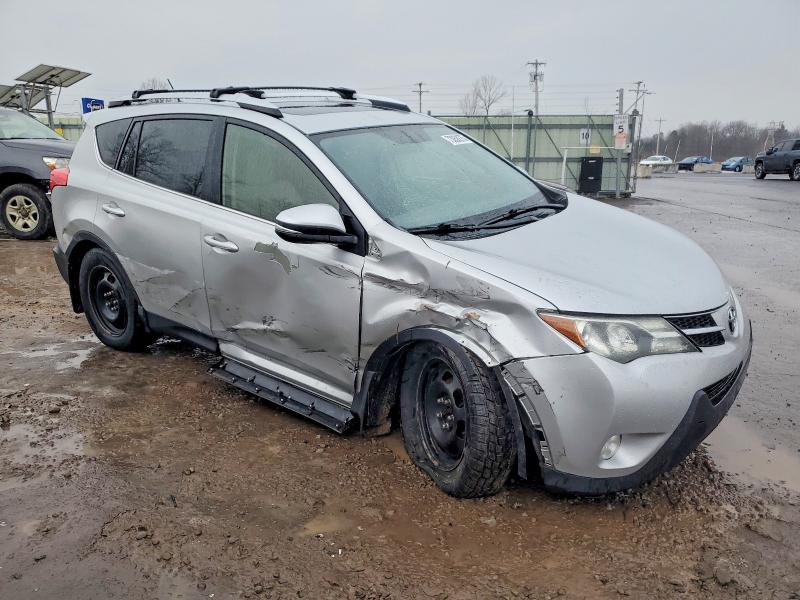 Photo 4 from auction – 2013 TOYOTA RAV4 XLE with VIN JTMRFREV0DD027714