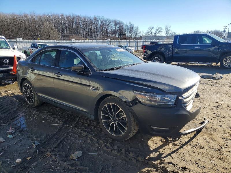 Photo 4 from auction – 2018 FORD TAURUS with VIN 1FAHP2E81JG109297