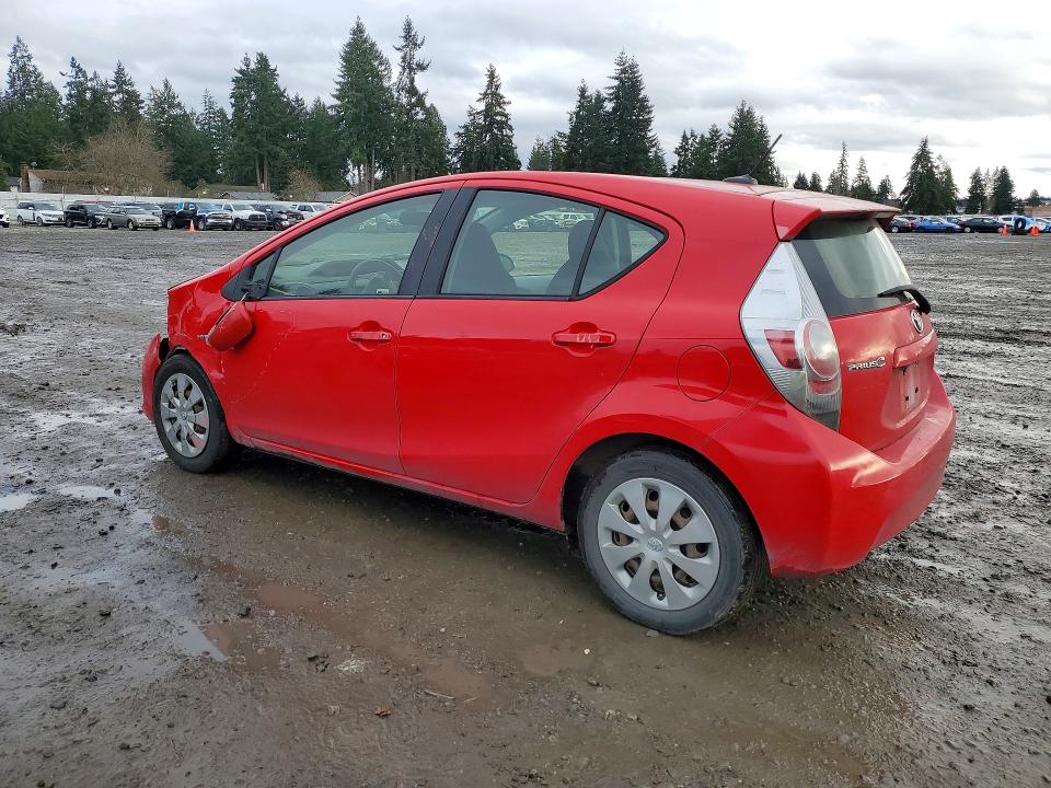 Photo 2 from auction – 2013 TOYOTA PRIUS C with VIN JTDKDTB36D1054764