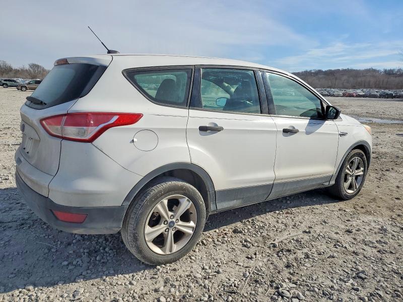 Photo 3 from auction – 2015 FORD ESCAPE with VIN 1FMCU0F70FUB46014