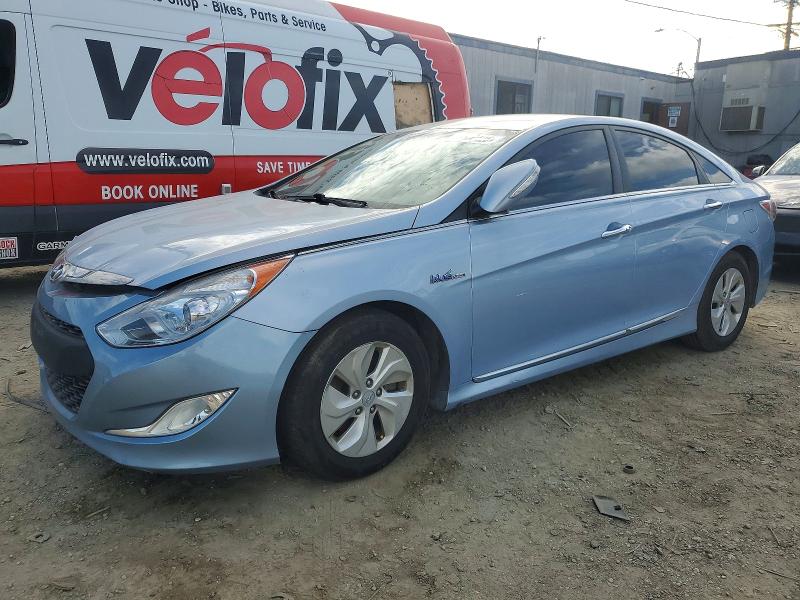 HYUNDAI SONATA HYB 2015 with VIN KMHEC4A41FA121267 - Photo from auction