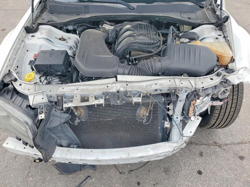 Photo 11 from auction – 2016 CHRYSLER 300 with VIN 2C3CCABG5GH198301