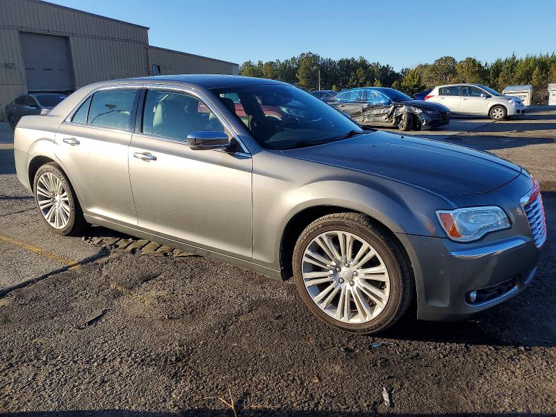 Photo 4 from auction – 2011 CHRYSLER 300C with VIN 2C3CA6CTXBH559738