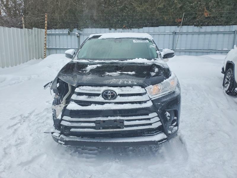 Photo 5 from auction – 2017 TOYOTA HIGHLANDER with VIN 5TDZZRFH2HS205519