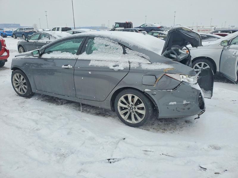 Photo 2 from auction – 2011 HYUNDAI SONATA SE with VIN 5NPEC4AB4BH176429