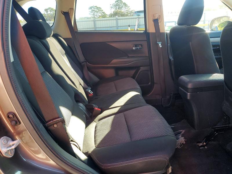 Photo 11 from auction – 2018 MITSUBISHI OUTLANDER with VIN JA4AD2A3XJZ055141