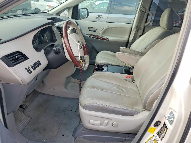 Photo 7 from auction – 2012 TOYOTA SIENNA XLE with VIN 5TDDK3DC5CS039220