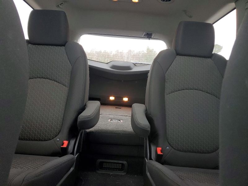 Photo 10 from auction – 2011 CHEVROLET TRAVERSE L with VIN 1GNKVGED4BJ408391
