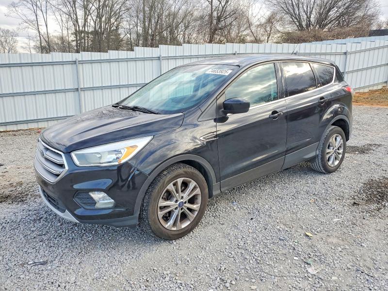 FORD ESCAPE SE 2017 with VIN 1FMCU0GDXHUB35559 - Photo from auction