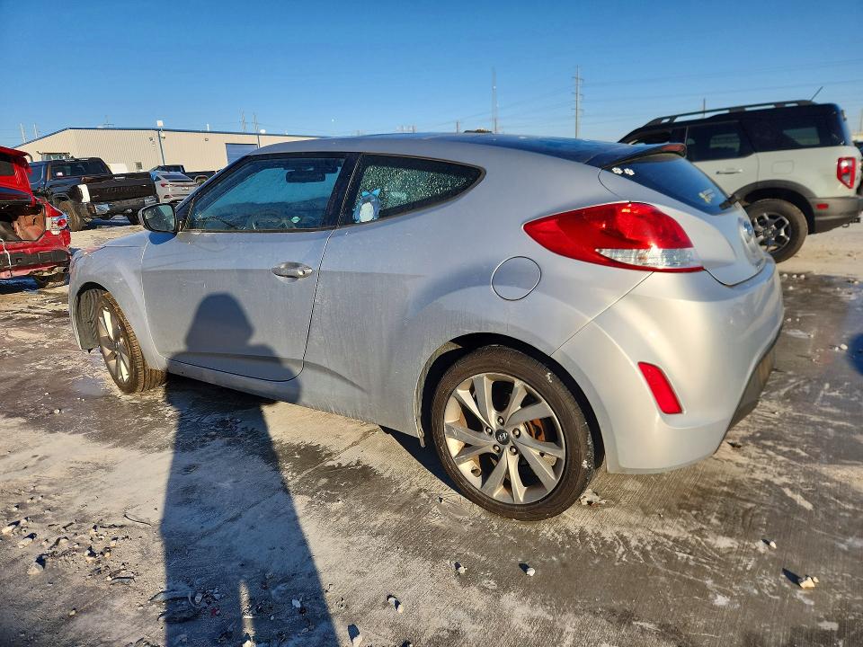 Photo 2 from auction – 2016 HYUNDAI VELOSTER with VIN KMHTC6AD1GU270328