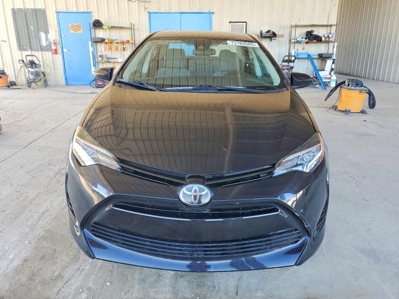Photo 5 from auction – 2018 TOYOTA COROLLA with VIN 5YFBURHEXJP761188