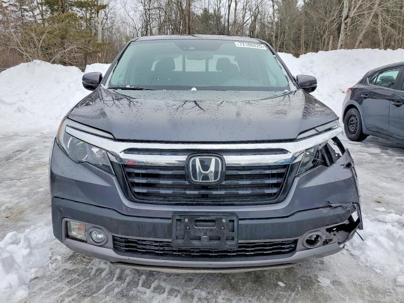 Photo 5 from auction – 2017 HONDA RIDGELINE with VIN 5FPYK3F77HB501362